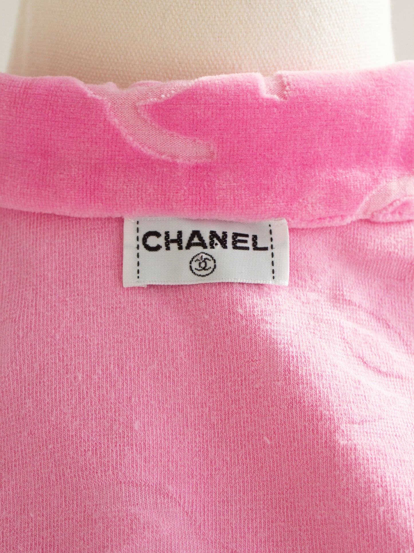 Iconic Chanel Vintage S/S 1996 Pink Velour CC Logo Button 96P Top