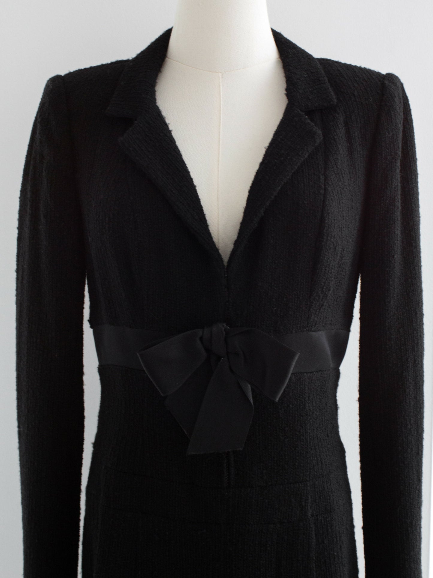 Chanel Haute Couture S/S 2001 LBD Black Bow Mini Dress