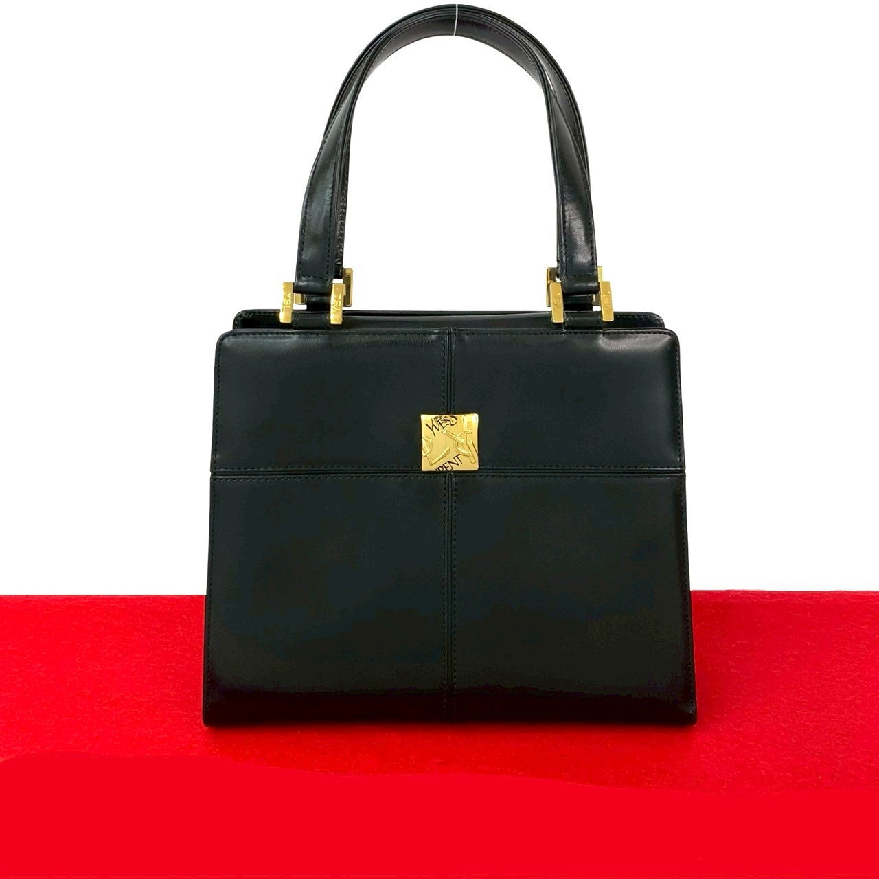Yves Saint Laurent Leather Handbag