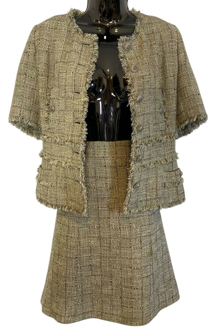 Chanel 10P Fantasy Tweed Beige Metallic Gold Jacket Skirt Suit Set FR 42/44
