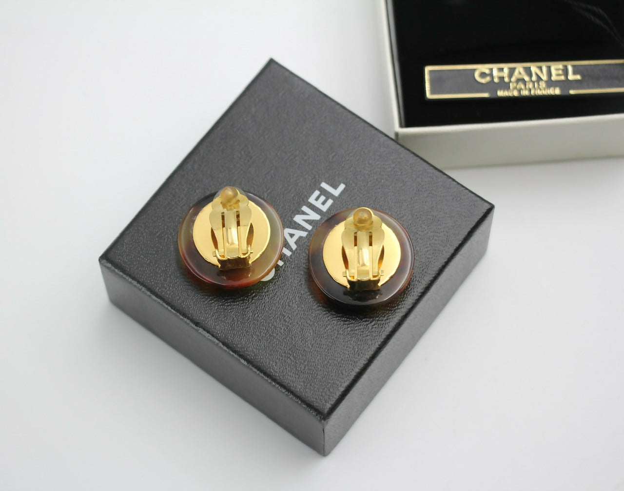 Chanel Vintage 97P Tortoise Shell Round Earrings
