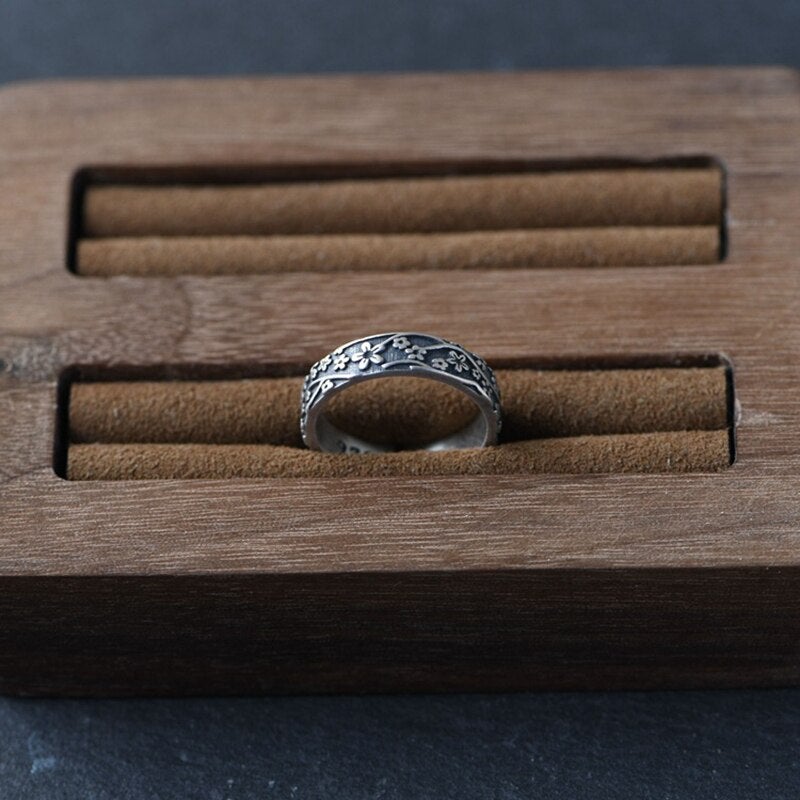 Balmora Silver Flower Ring