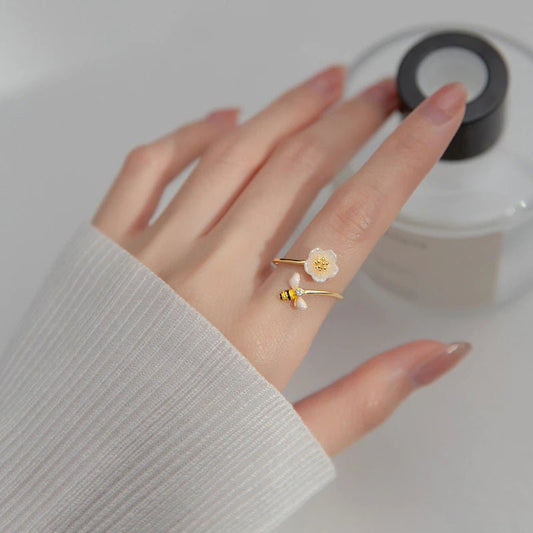 Crystal Honeybee Flower Ring