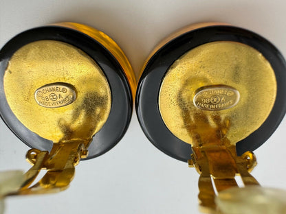 Chanel Vintage 98A Acrylic Brown Camellia Clip-on Earrings