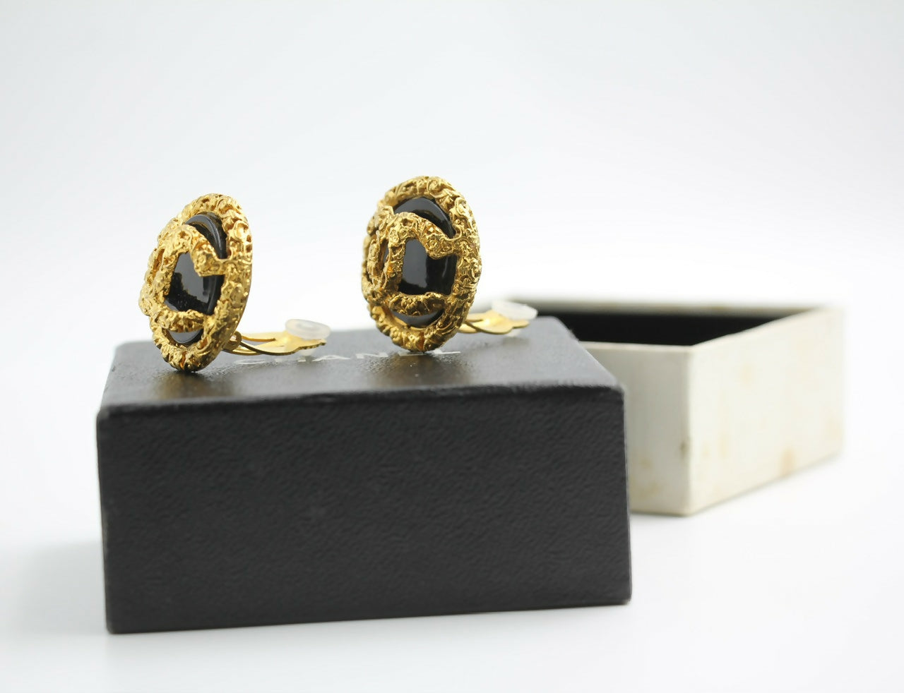 Chanel Vintage 93P Lava Black Gold Clip-on Earrings
