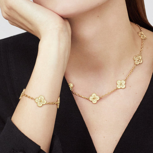 VAN CLEEF & ARPELS Vintage Alhambra Bracelet Gold