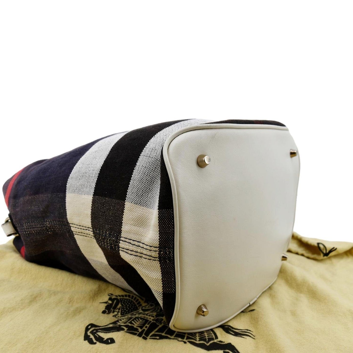 BURBERRY Susanna Mega Check Bucket Shoulder Bag Navy Blue