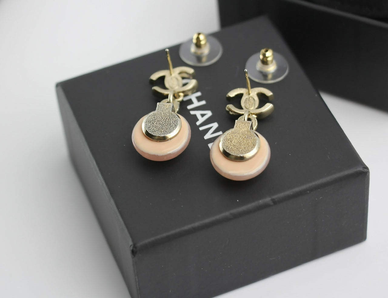 Chanel 09A Gripoix Pink Round Dangle Stud Earrings