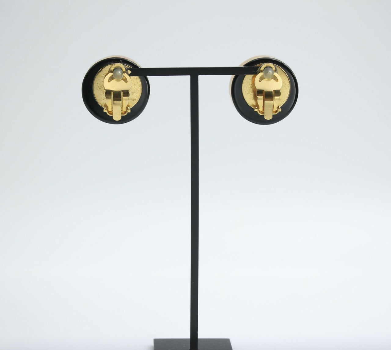 Chanel Vintage 98A Acrylic Brown Camellia Clip-on Earrings