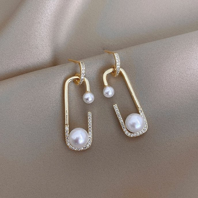 Eloise Pearl Clip Earrings