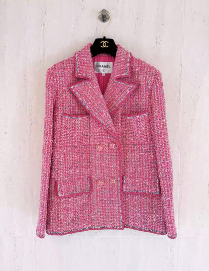 Chanel Spring 2019 Ready-to-Wear Collection pink jacket