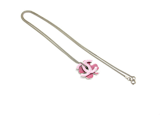 Chanel Vintage 04P Enamel Peach Pink Four-Leaf Clover Necklace