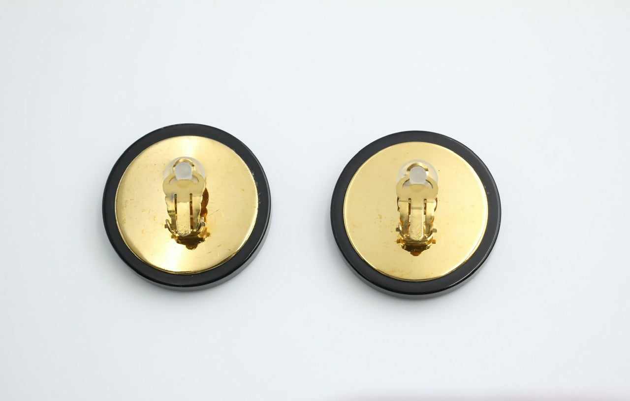 Chanel Vintage 1992 Gold-plated Black Gold Brushed Clip-on Earrings