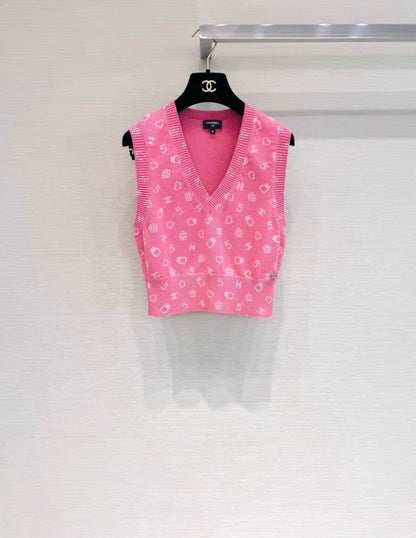 Chanel 23ss early spring love pink knitted vest size 36FR