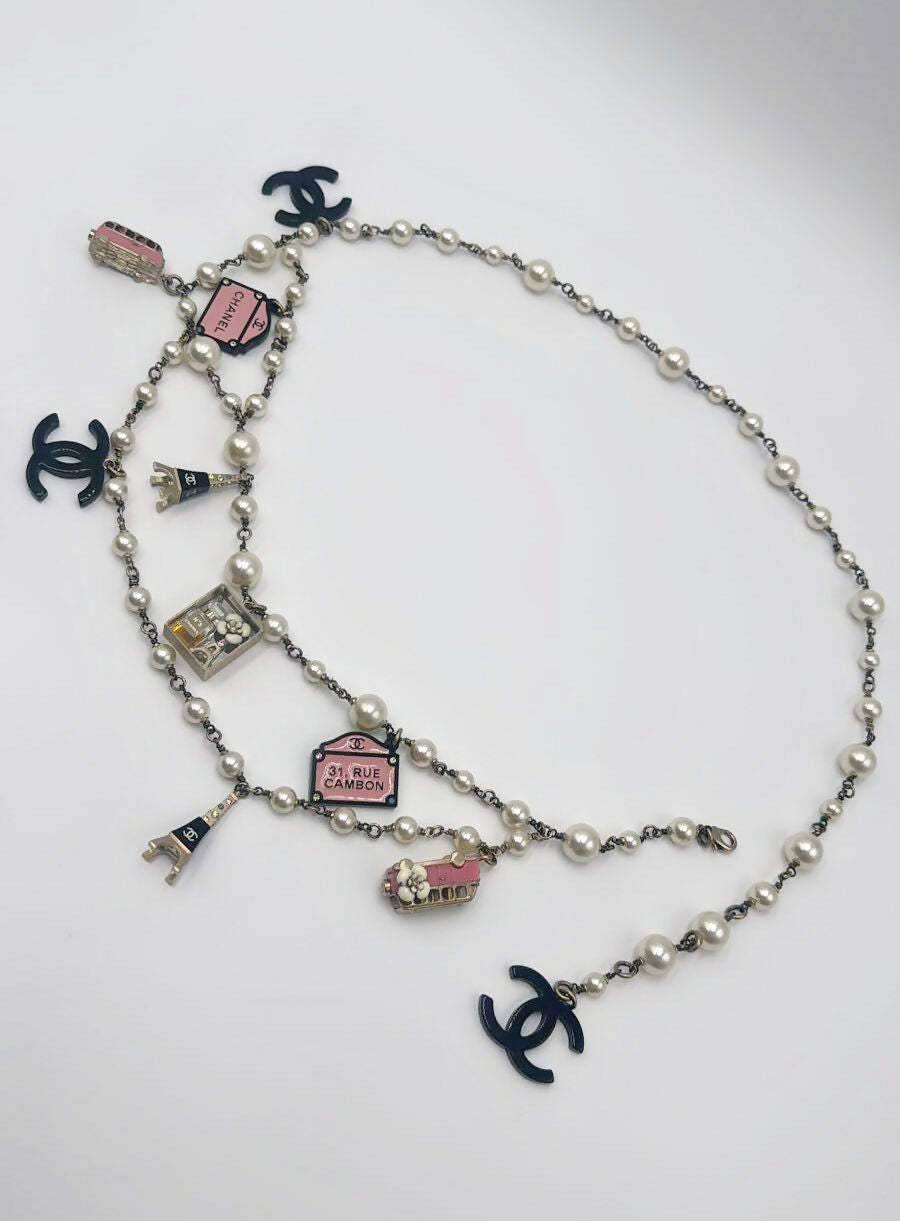 Chanel 2006 Pearl Paris Souvenir Charm Belt
