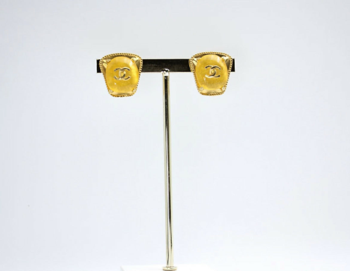 Chanel Vintage 97A Gripoix Yellow Square Candy Clip-on Earrings