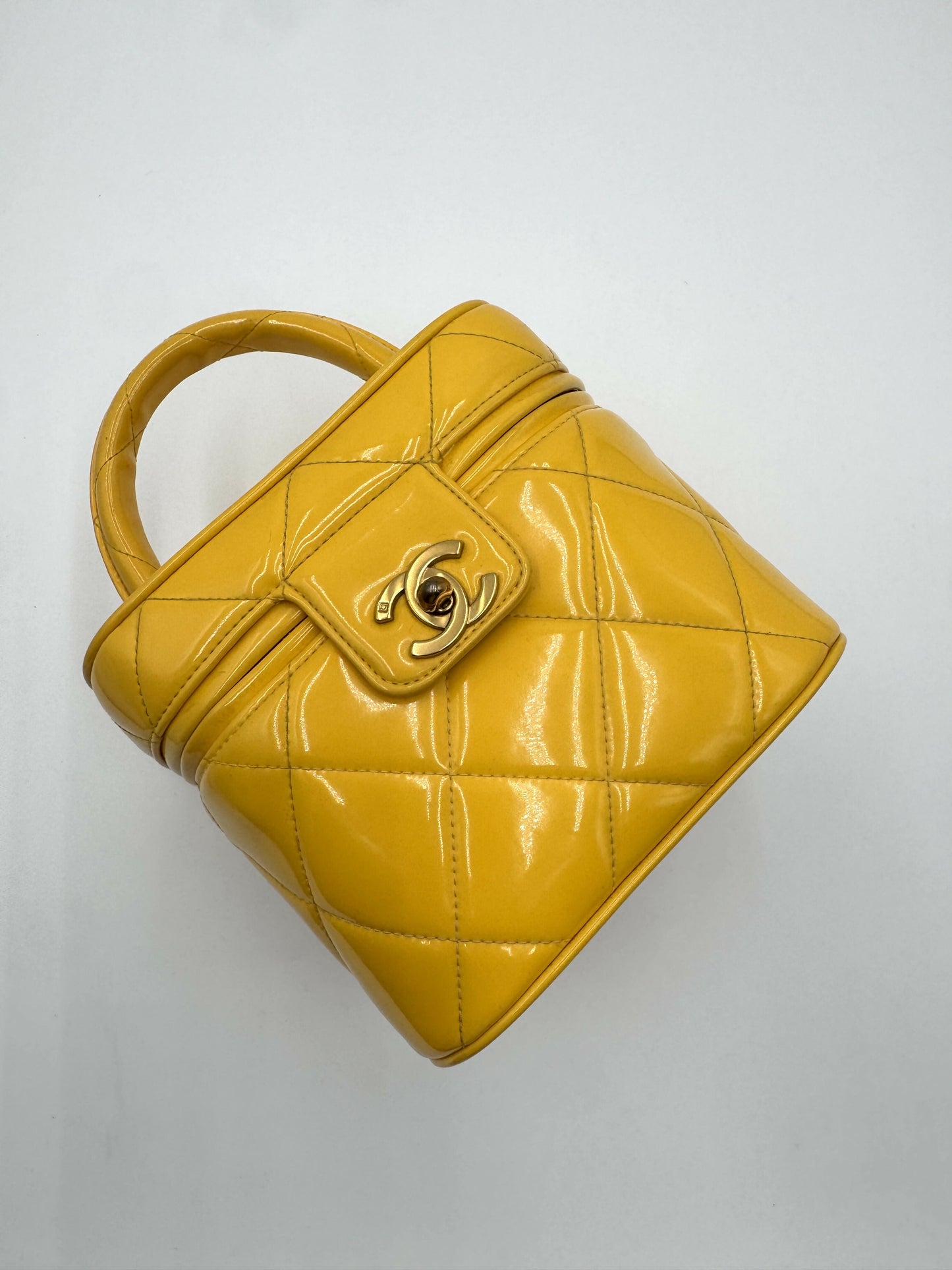 Chanel 1995 Vintage Barbie Yellow Heart-Mirror Vanity Case Bag