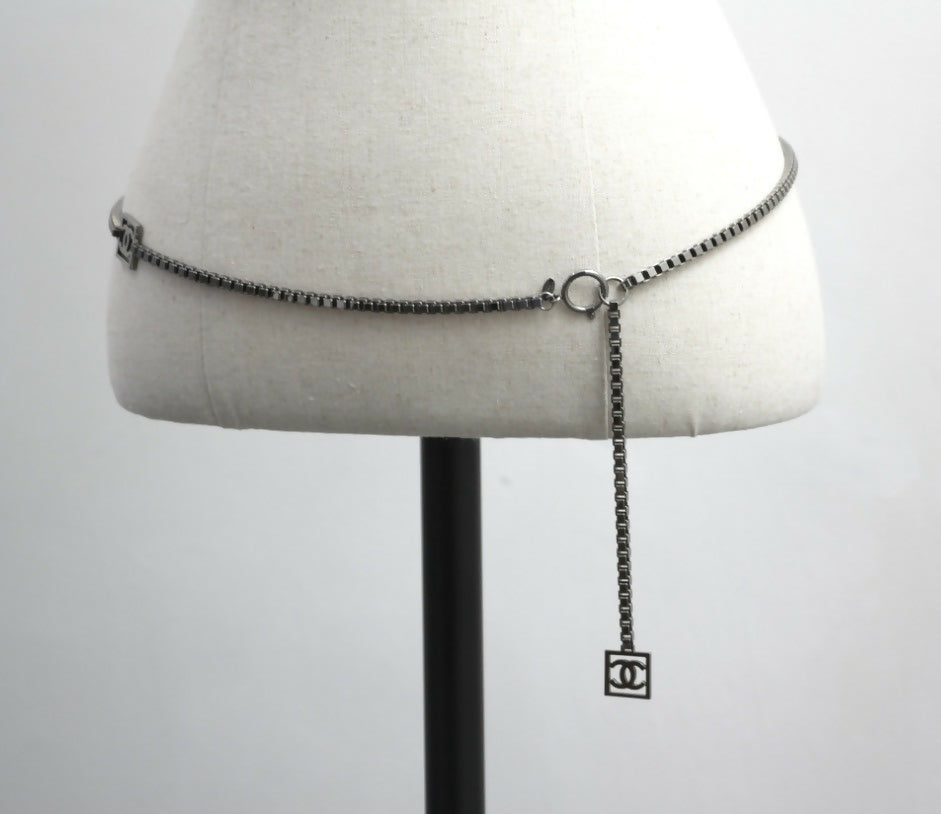 Chanel Vintage 06A Metal Four CC Silver Square Buckle Waist Chain 97CM