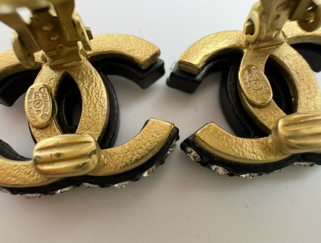 Chanel Vintage 02A Rhinestone Black CC Logo Clip-on Earrings