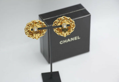 Chanel Vintage 1986 Gold-plated Wheat Ear Lace Large Round Clip-on Earrings
