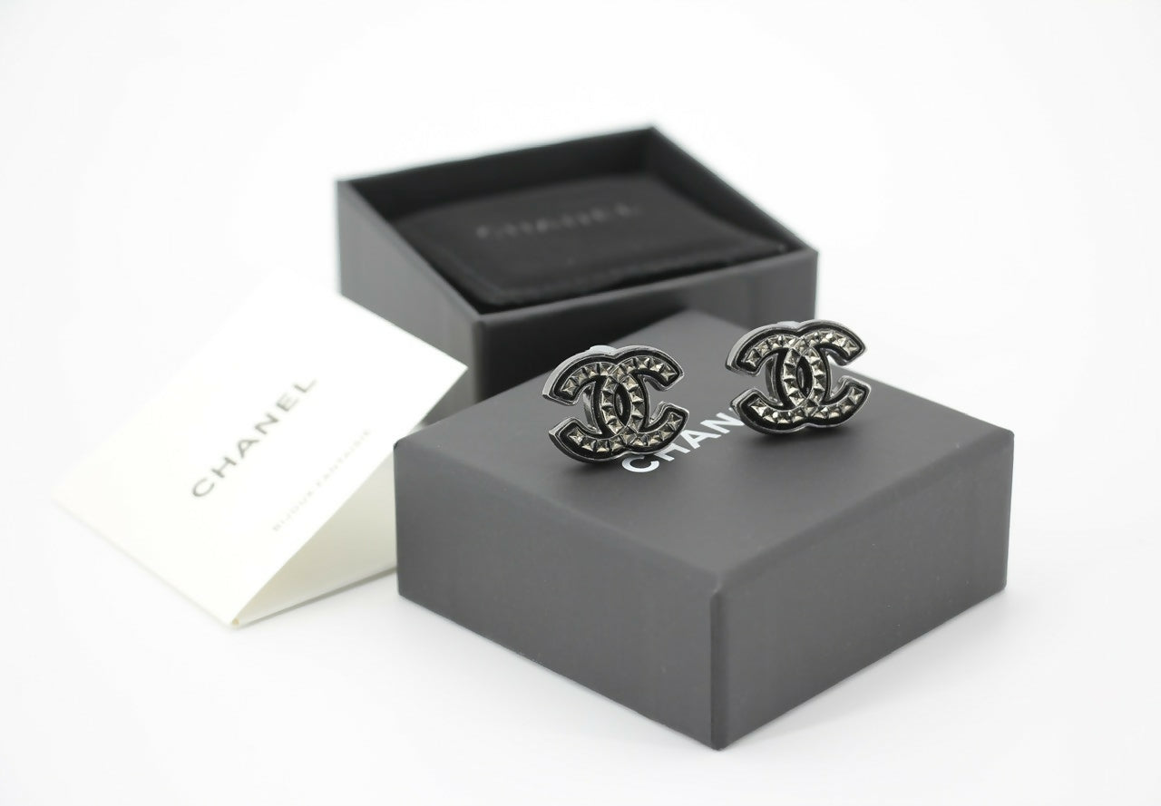 Chanel A24A Metal Black Silver Check CC Clip-on Earrings