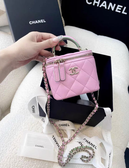 Chanel 23p pink with green handle box chain bag