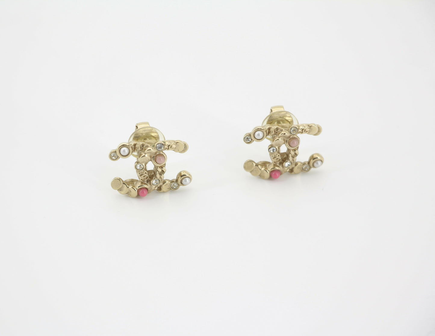 Chanel A19S Metal Dark Pink with Diamond CC Clip-on Earrings