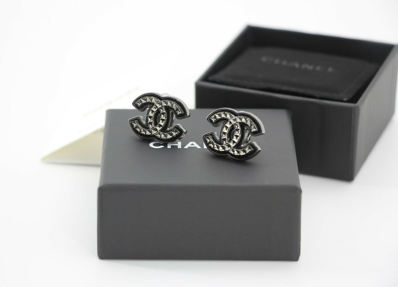Chanel A24A Metal Black Silver Check CC Clip-on Earrings