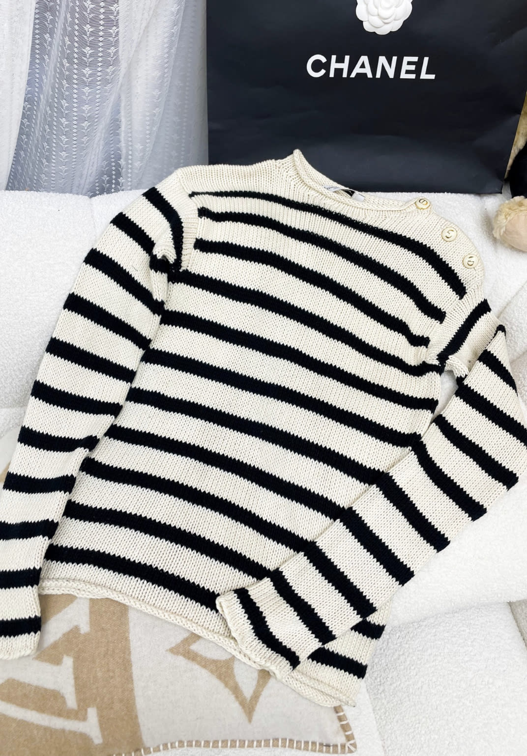 Dior F36 black and white striped CD button knitted sweater