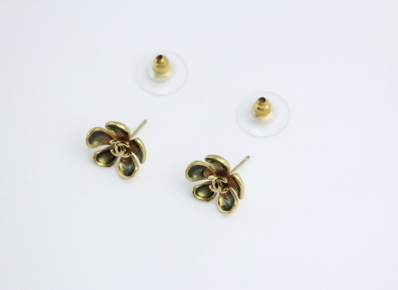 Chanel Vintage 03P Gold-plated Emerald Green and Red Flower Stud Earrings