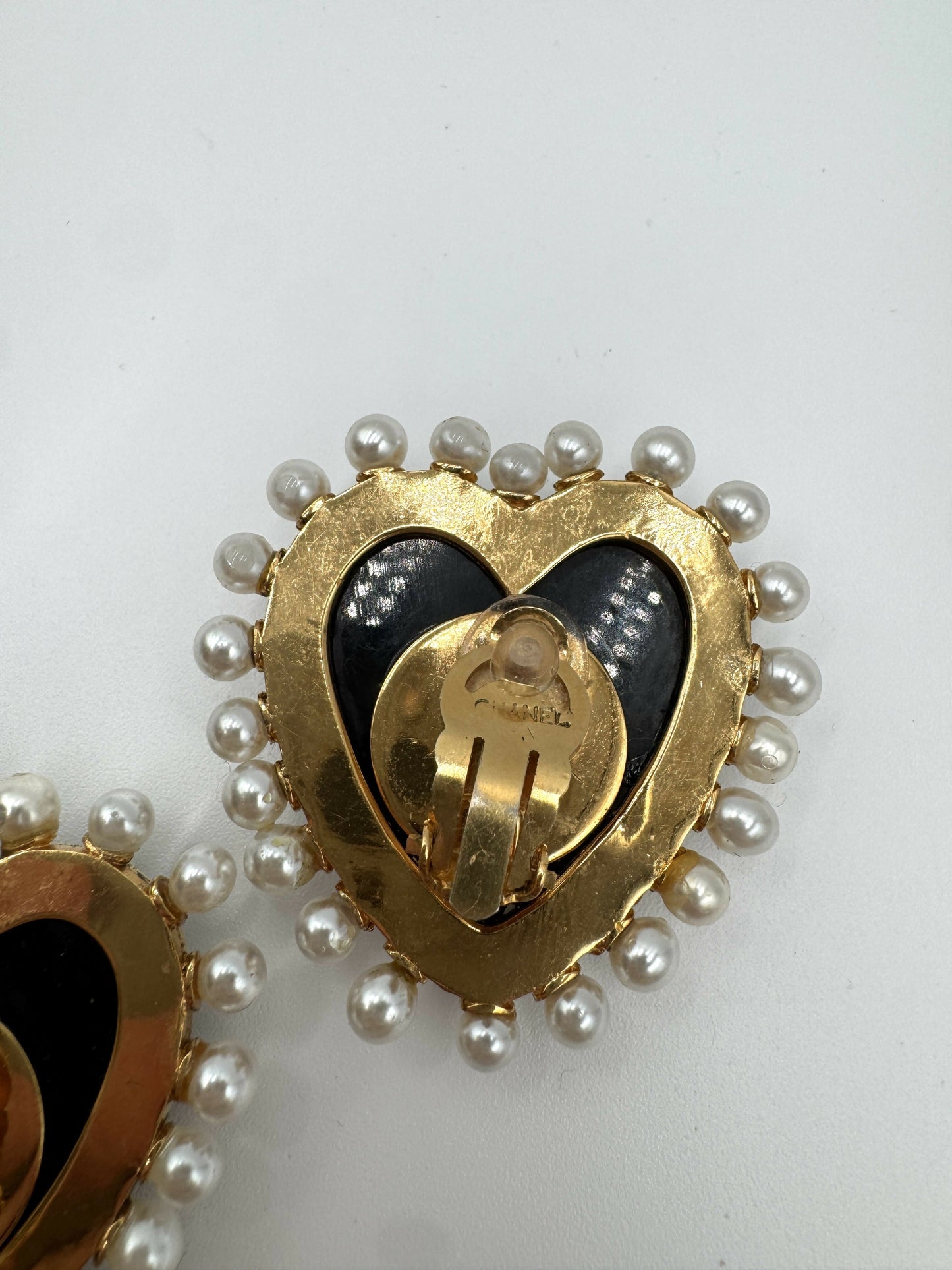 Chanel Vintage 1980 Large Heart Pearl Clip on Earrings