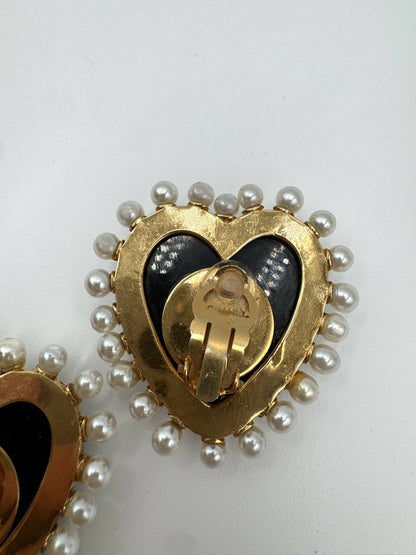 Chanel Vintage 1980 Large Heart Pearl Clip on Earrings