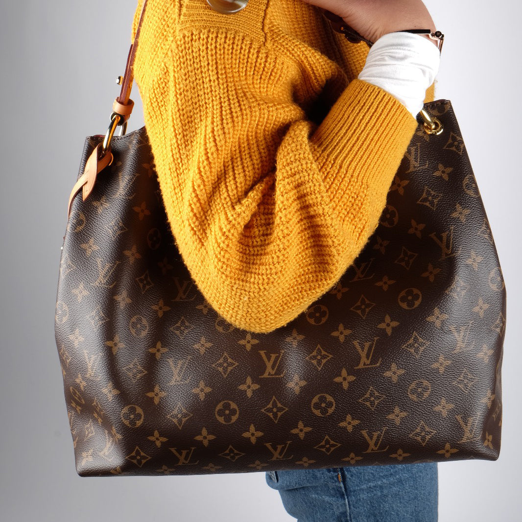 Louis Vuitton Graceful MM - Monogram Canvas