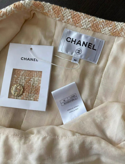 chanel 23s houndstooth light orange plaid jacket size 36