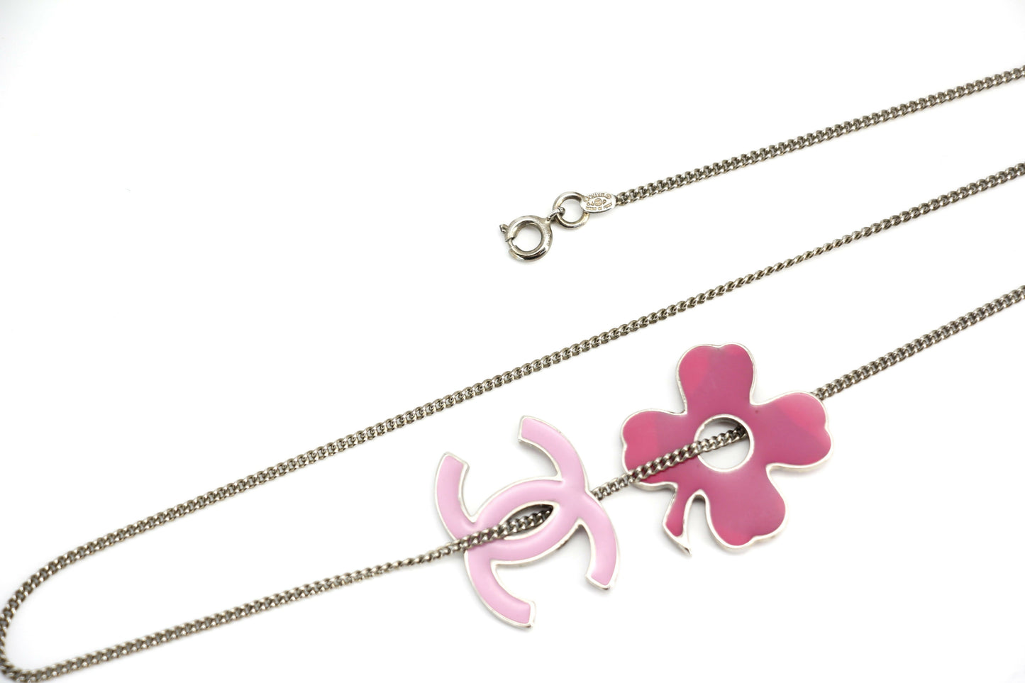 Chanel Vintage 04P Enamel Peach Pink Four-Leaf Clover Necklace