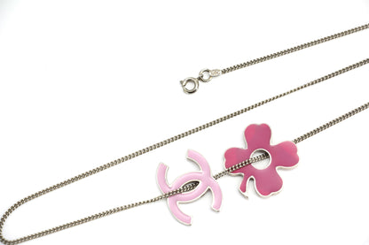 Chanel Vintage 04P Enamel Peach Pink Four-Leaf Clover Necklace