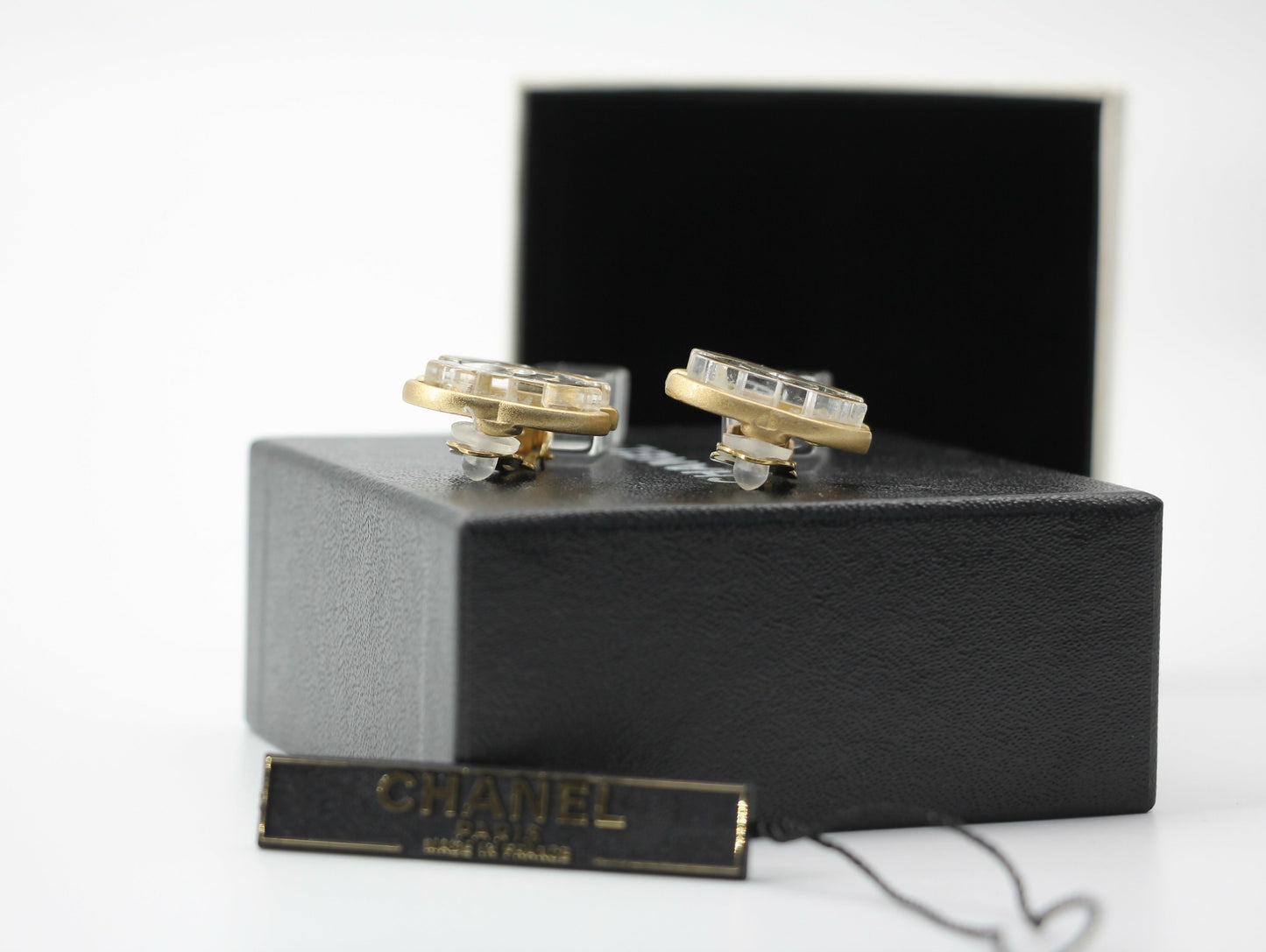 Chanel Vintage 01P Acrylic Rectangular Ice Cube Dangle Clip-on Earrings