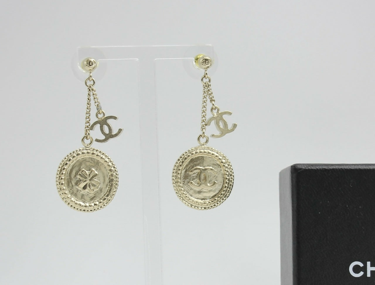 Chanel B15V Metal Silver Four-Leaf and Clover Coin Stud Earrings