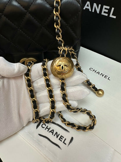 Chanel (21)Gold Ball Mini 17
