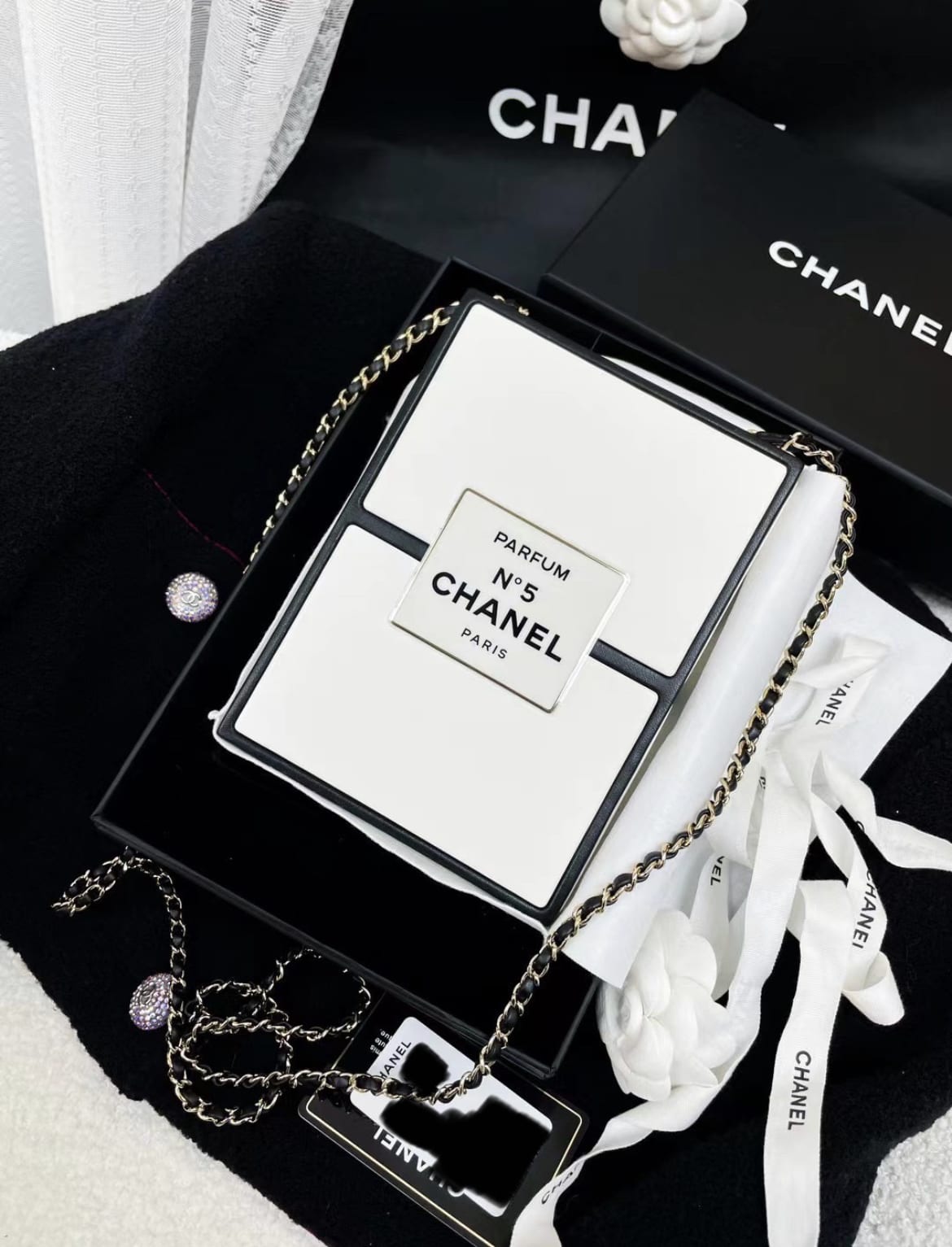 CHANEL 21SS A LIMITED EDITION WHITE & BLACK LEATHER CHANEL NO. 5 PARFUM BOX CLUTCH