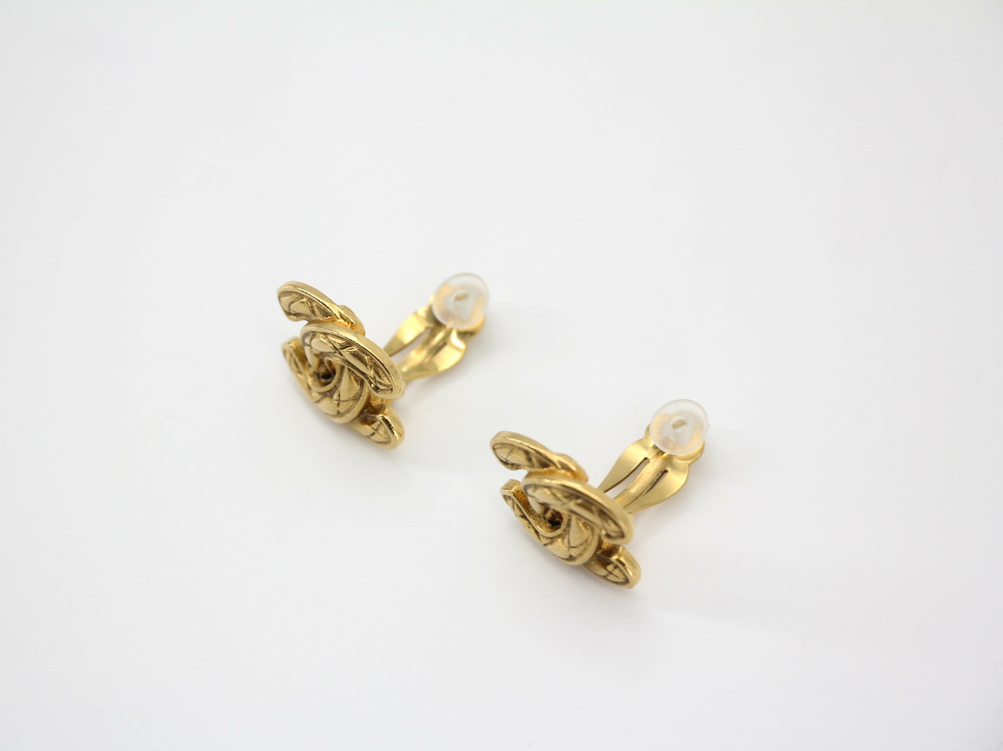 Chanel Vintage 1986 Gold-plated Diamond Quilting Bird Series Clip-on Earrings