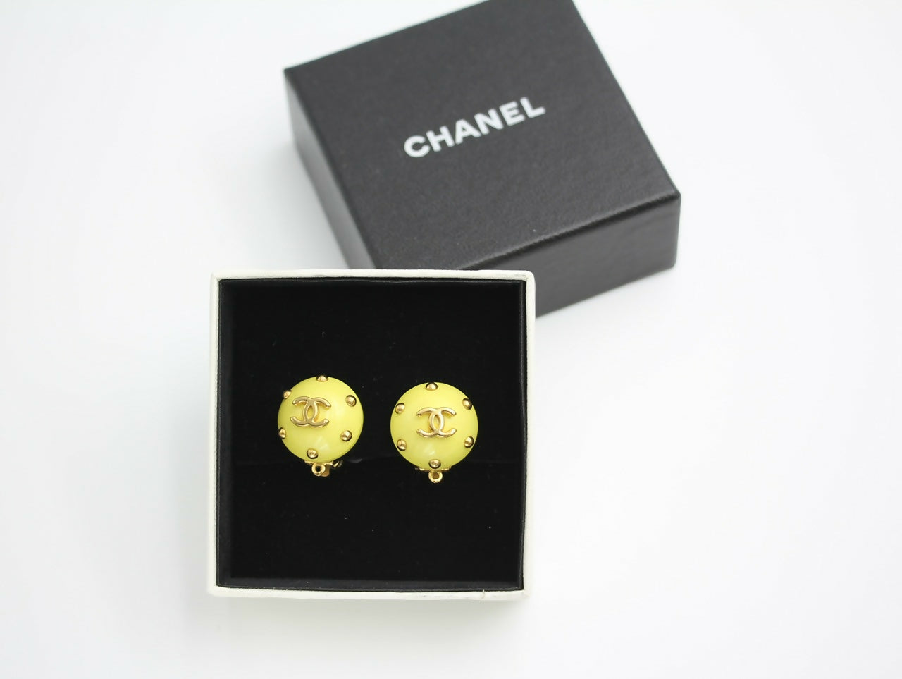 Chanel Vintage 96C Resin Yellow Bean Clip-on Earrings