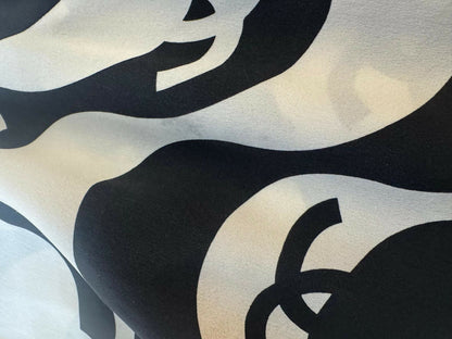 Chanel 2021 SS Wave Pants – Black & White