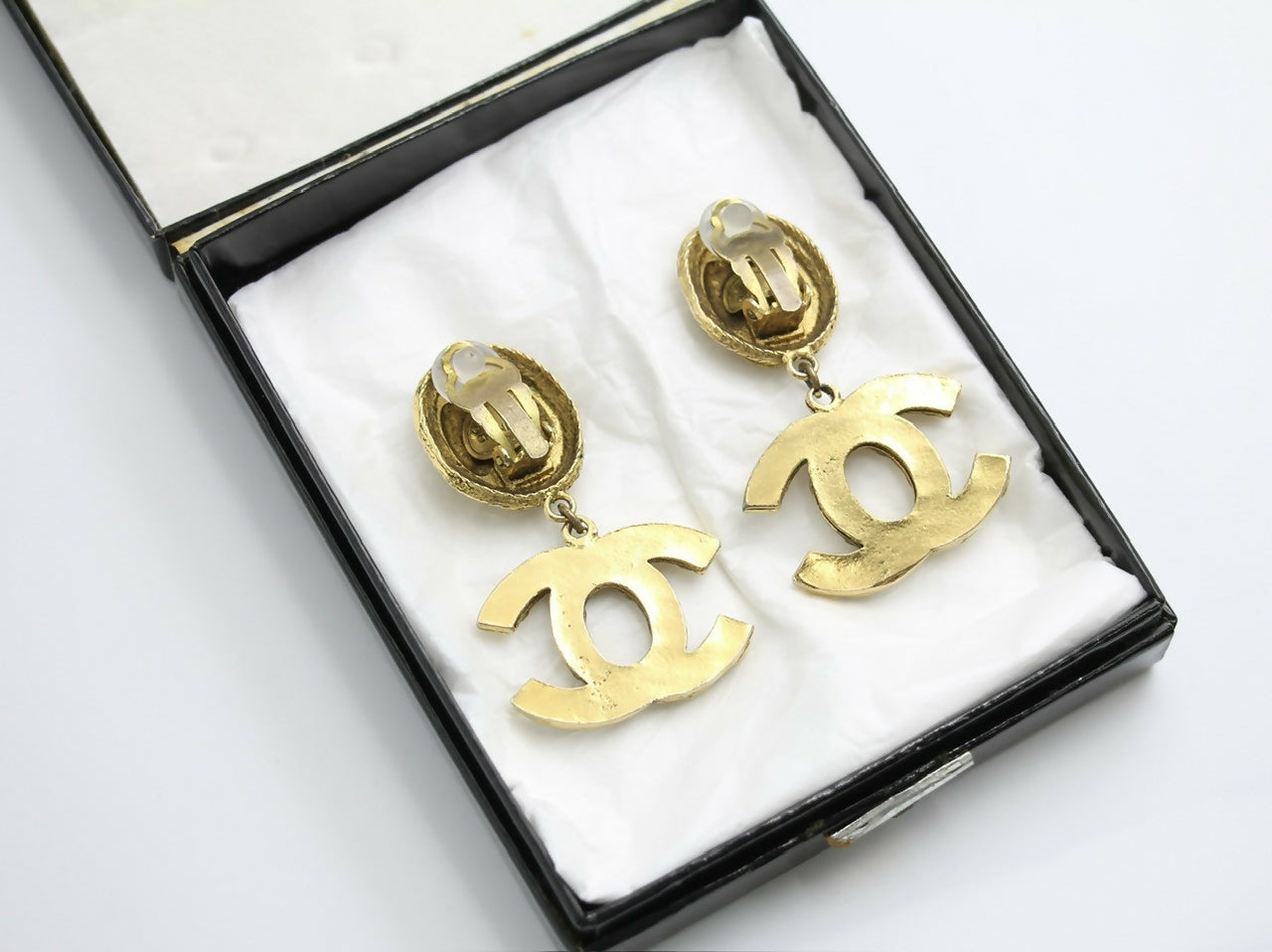 Chanel Vintage 71-80s Rhinestone & Gold-plated Round Relief Dangle Clip-on Earrings