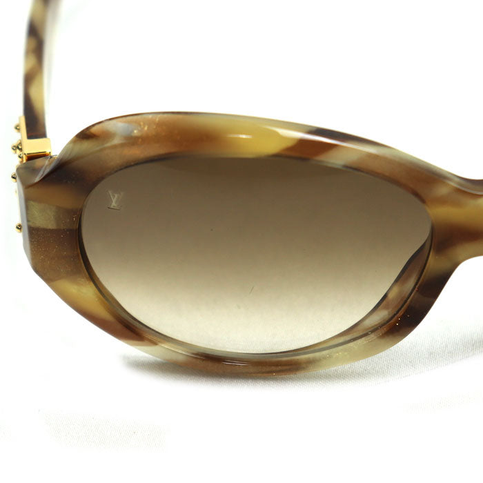Louis Vuitton Soupçon Long Sunglasses