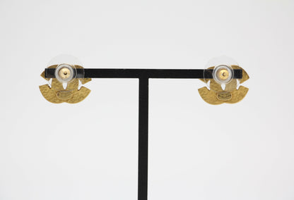 Chanel Vintage 01P Gold-plated Bright Gold CC Clip-on Earrings
