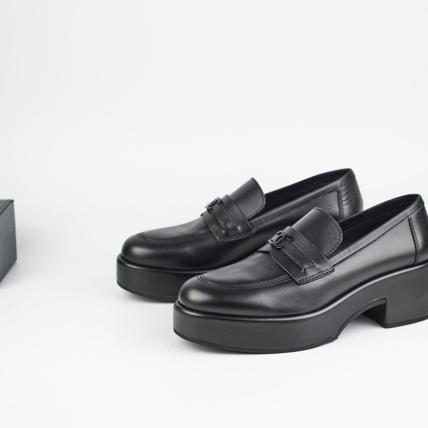 Chanel Interlocking Loafer Shoes Size 41