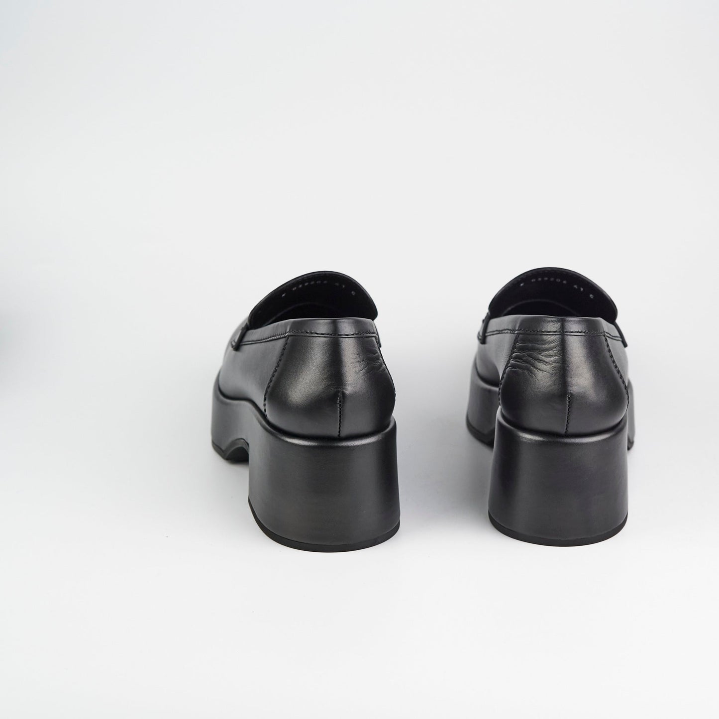 Chanel Interlocking Loafer Shoes Size 41