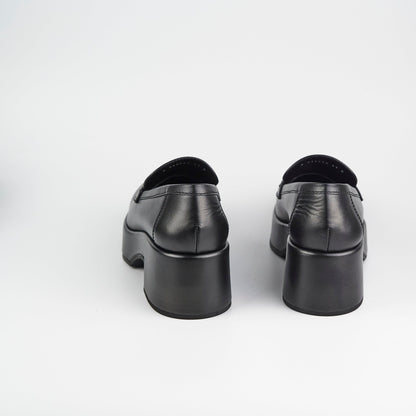 Chanel Interlocking Loafer Shoes Size 41