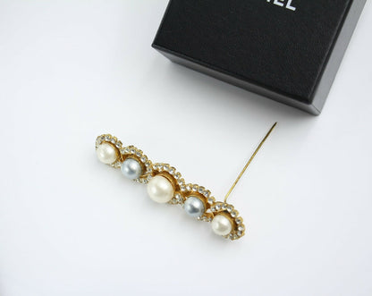 Chanel Vintage 1971-80 Rhinestone & Imitation Pearl Gray Hairpin